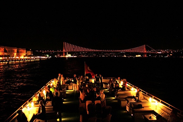 Dinner Cruise at Night Bosphorus