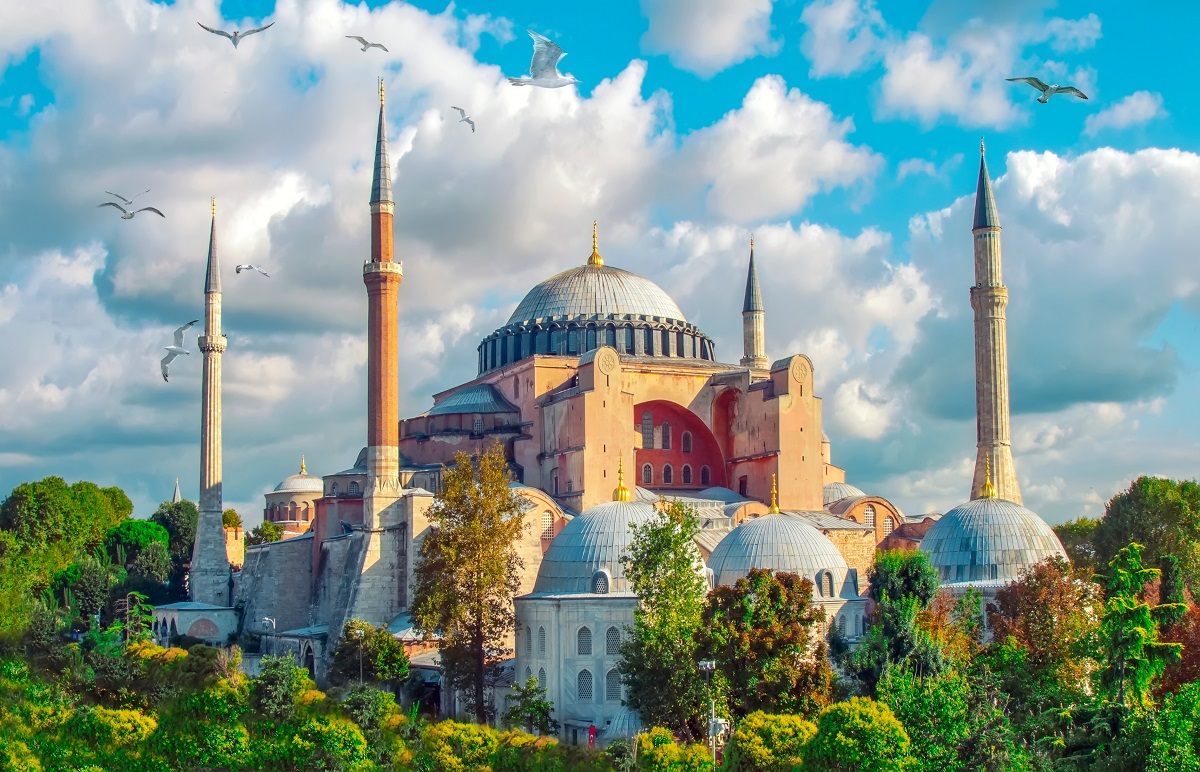 Hagia Sophia on a sunny day