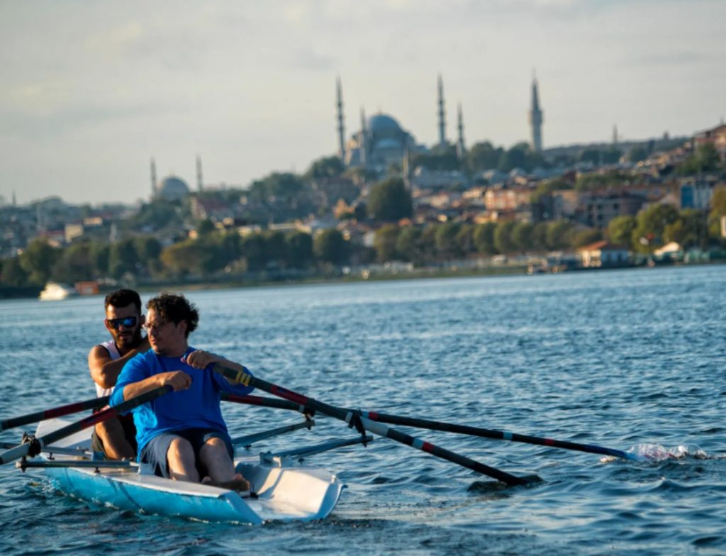 Rowing on Bosphorus