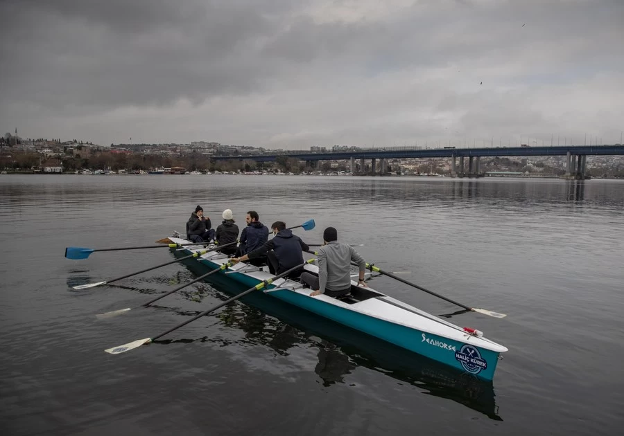 Rowing on Golden Horn Rowing on Golden Horn