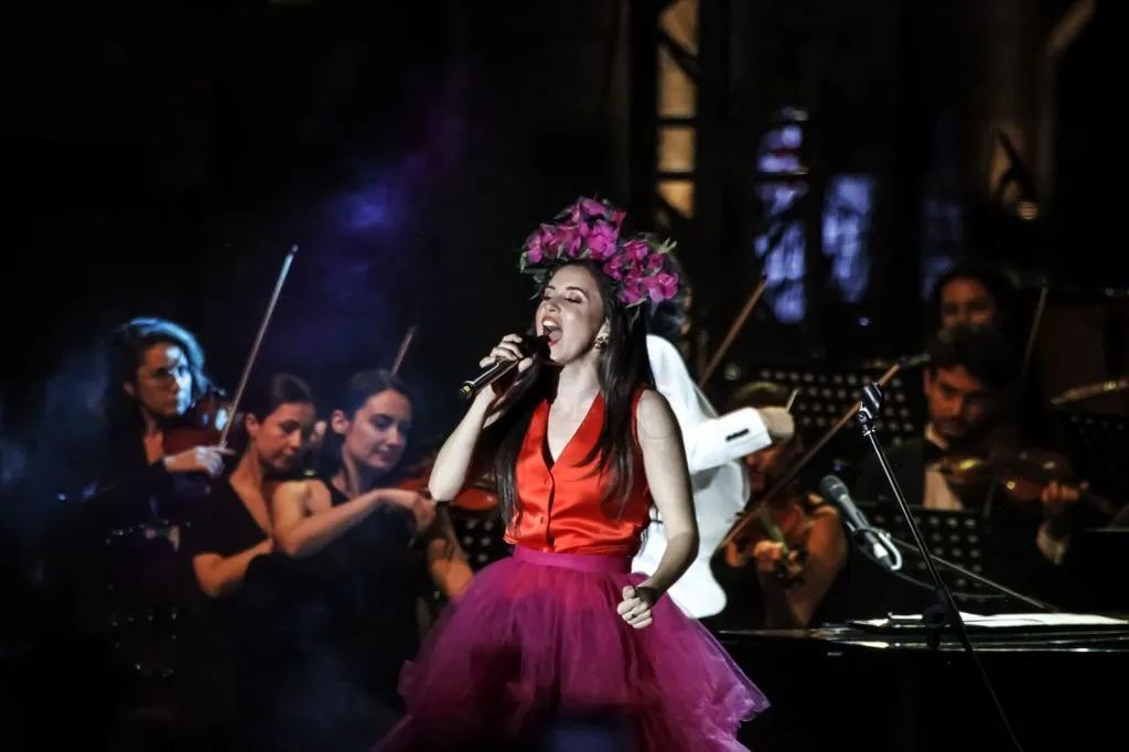 istanbul live concert orchestra performance Live concert performance with orchestra at a major Istanbul venue